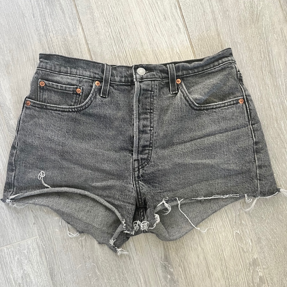Levis 502 High-Rise Denim Shorts